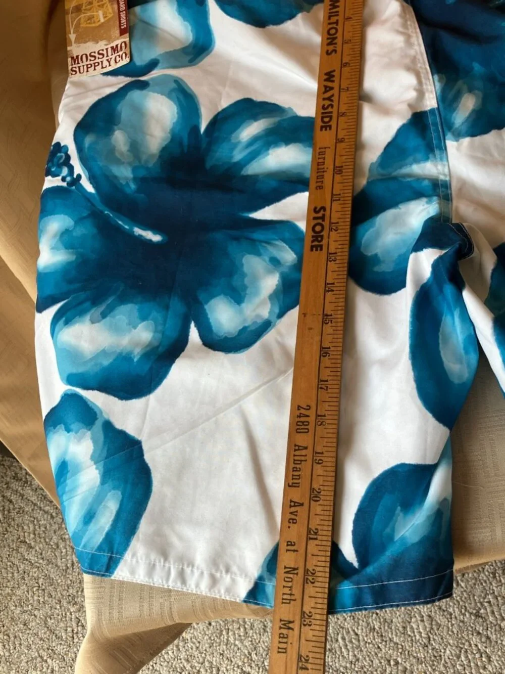 New Mossimo Men's Swim / Surfing Board Shorts Size XXL, NWT